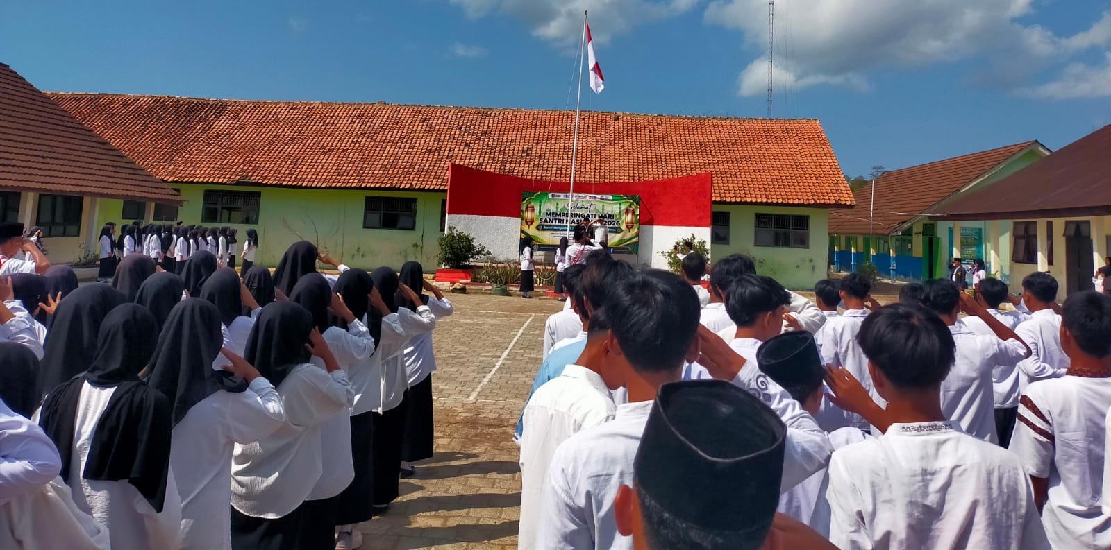 Kampung Laut Untuk SANTRI NKRI